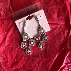 NEW Bridal Earrings. Very sparkly.